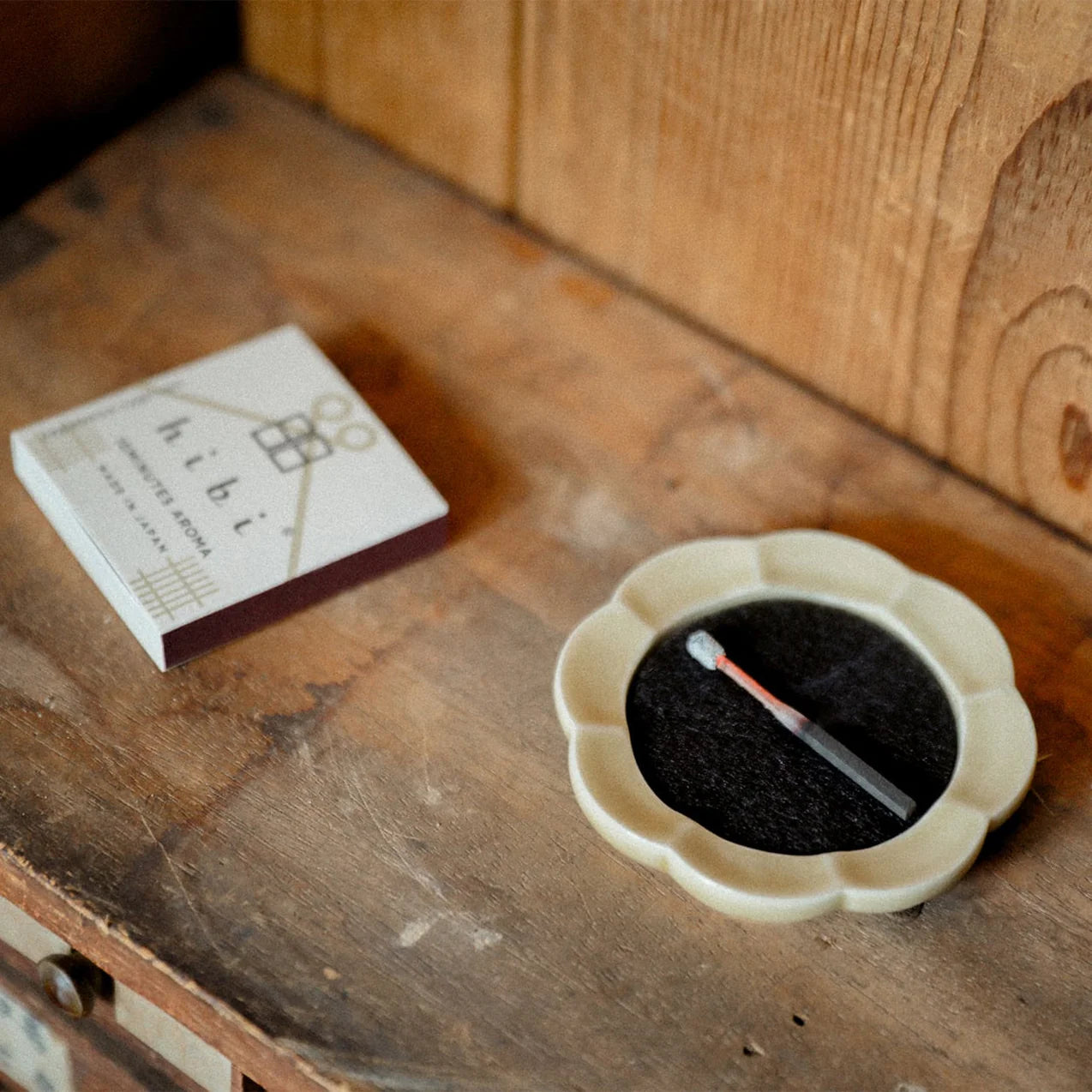 Hibi Seto Yaki Flower Incense Tray