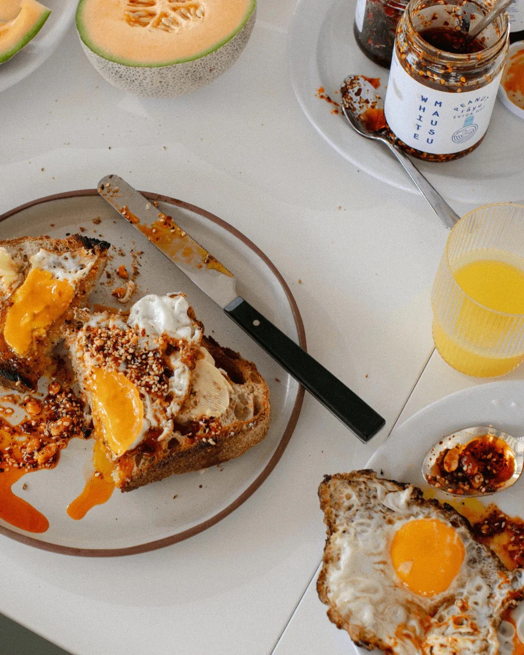 Extra Hot Peanut Rãyu, Knuspriges Chiliöl