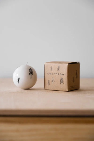 CHRISTBAUMKUGEL AUS PORZELLAN TALL