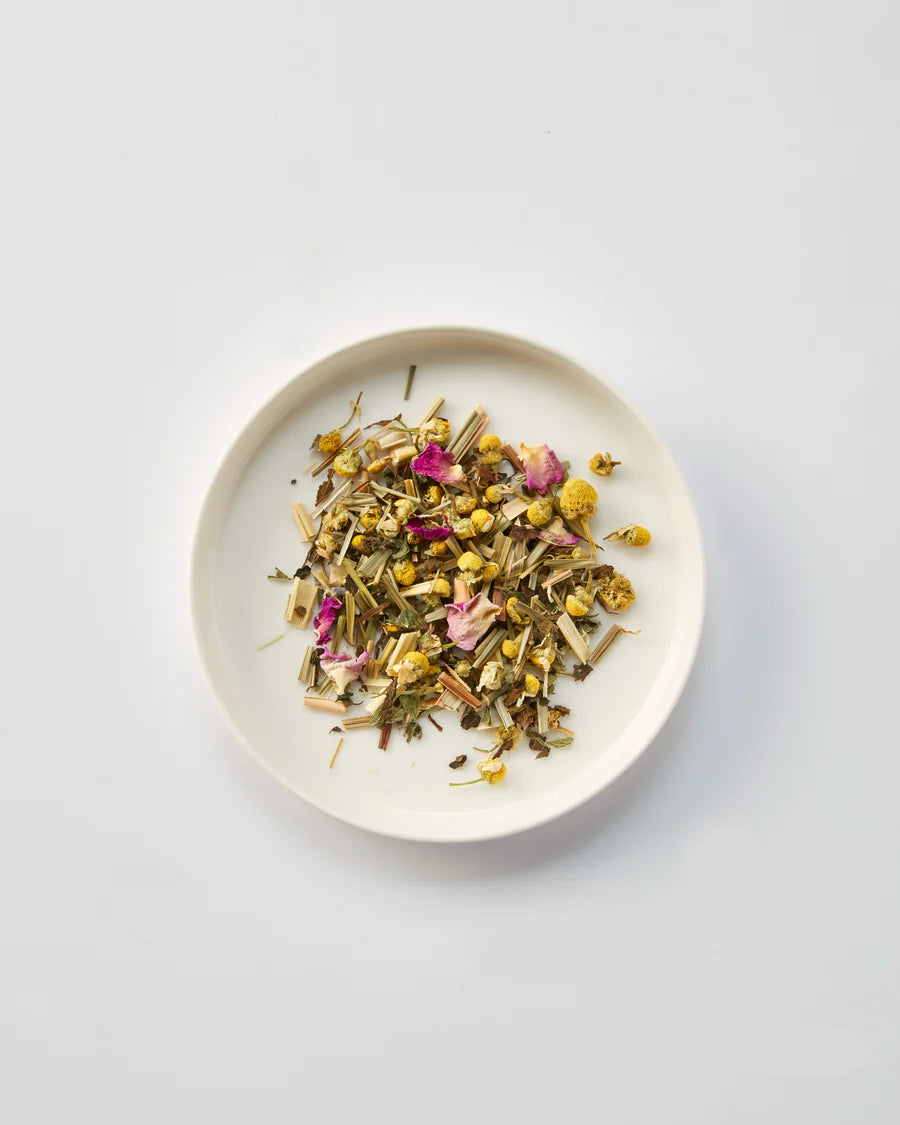 slow and still // Kamille und Passionsblumen - kraut